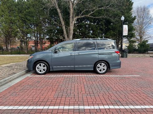 Used 2013 Nissan Quest LE image 3
