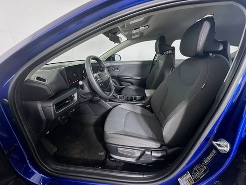 Used 2025 Kia K4 LXS image 13