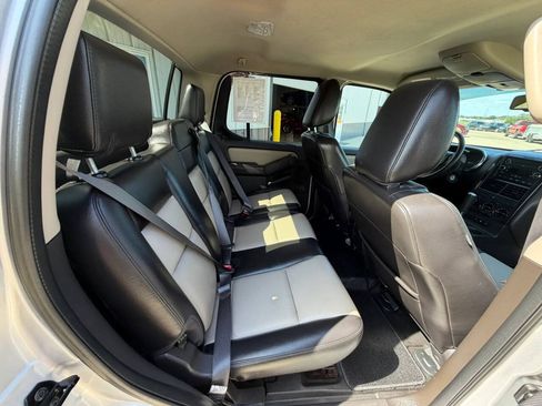 Used 2009 Ford Explorer Sport Trac Limited RWD image 15