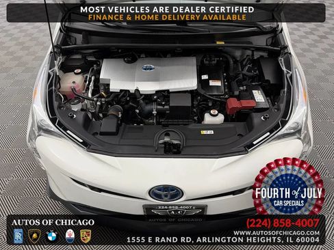 Used 2018 Toyota Prius Three Touring w/ Appearance Package FWD image 27