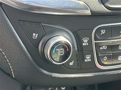 Used 2020 Chevrolet Equinox Premier image 38