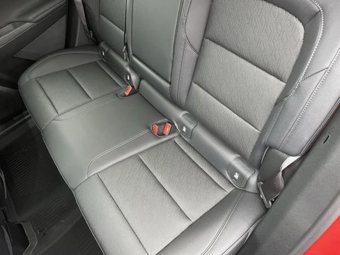 New 2026 Chevrolet Equinox LT image 25