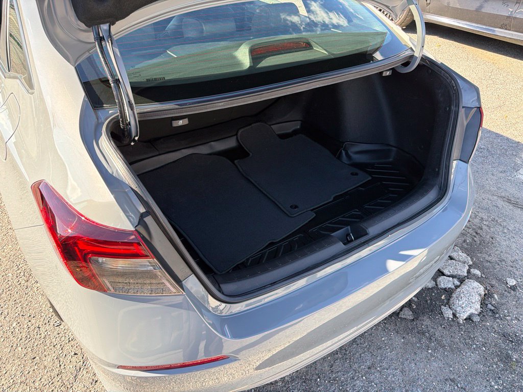 Used 2025 Honda Civic Sport image 15