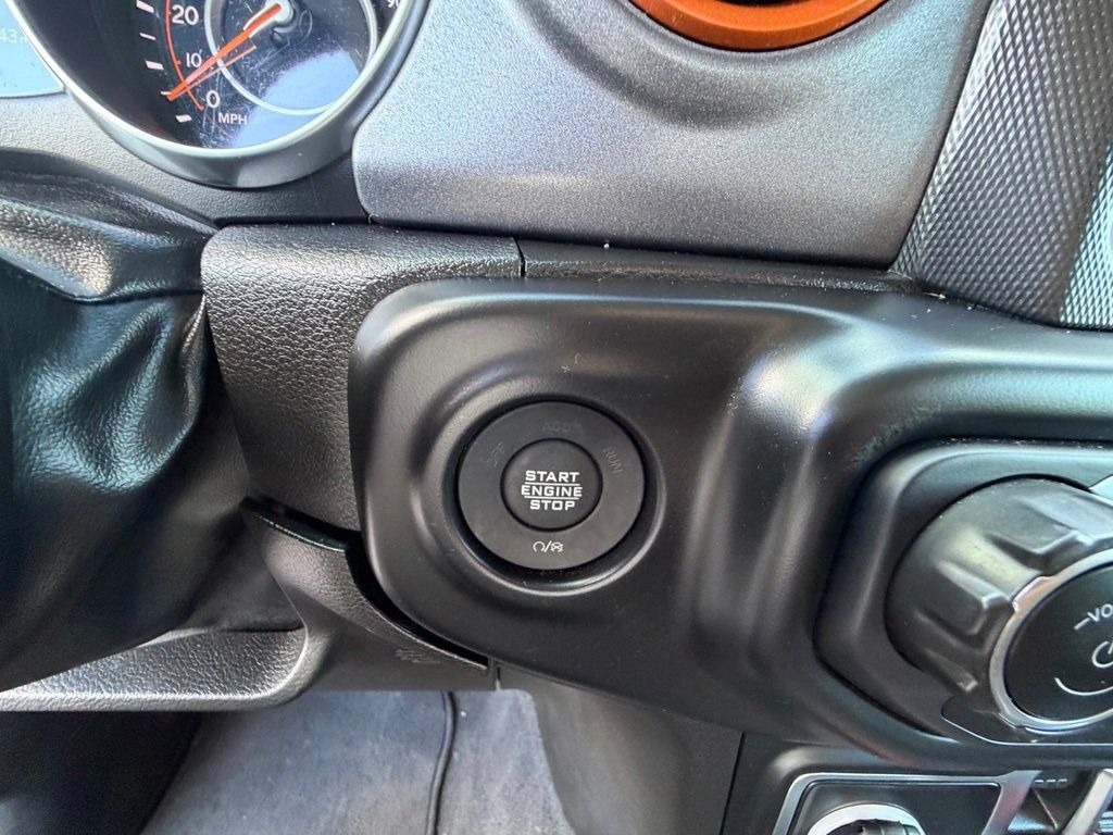 Used 2023 Jeep Gladiator Mojave w/ Trailer Tow Package AWD/4WD image 22
