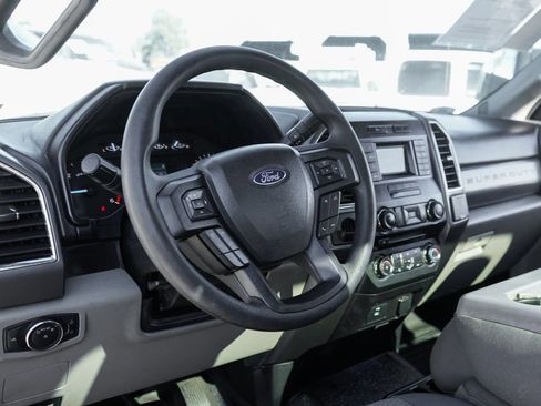 Used 2017 Ford F550 2WD Regular Cab Super Duty w/ Advanced Security Pack image 27