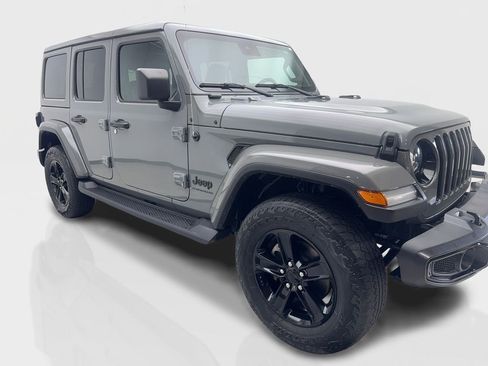 Used 2023 Jeep Wrangler Altitude image 12