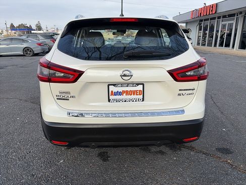 Used 2022 Nissan Rogue Sport SV image 6