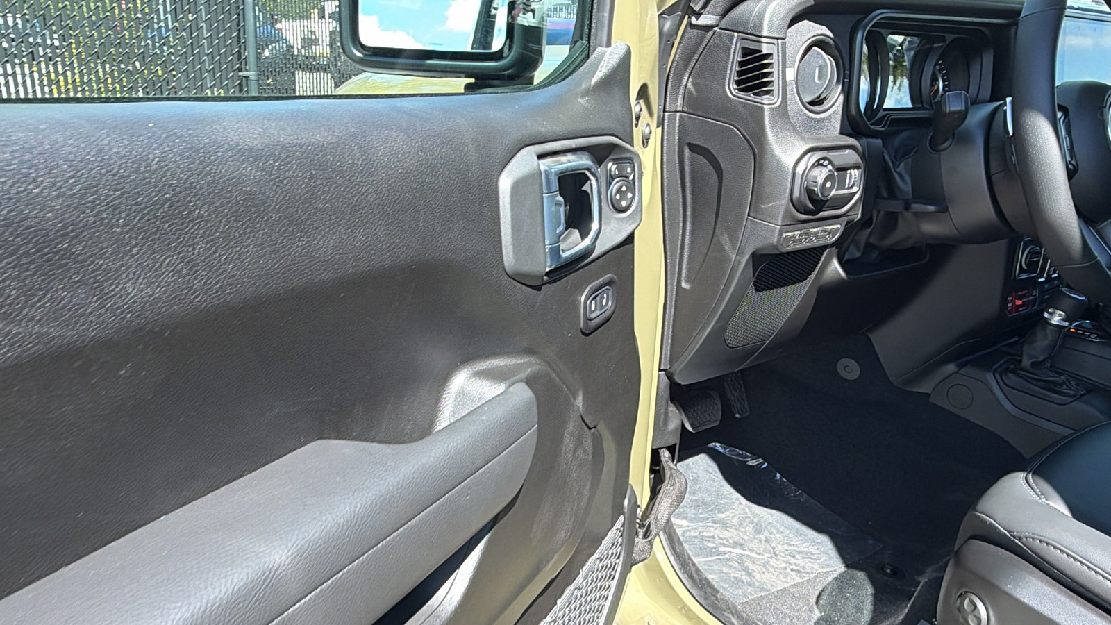 New 2027 Jeep Wrangler Unlimited Rubicon 392 AWD/4WD image 15