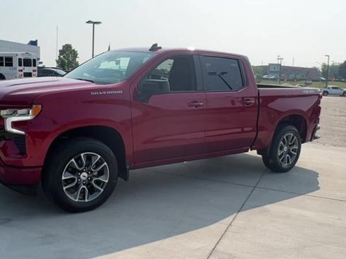 Used 2023 Chevrolet Silverado 1500 RST AWD/4WD image 5