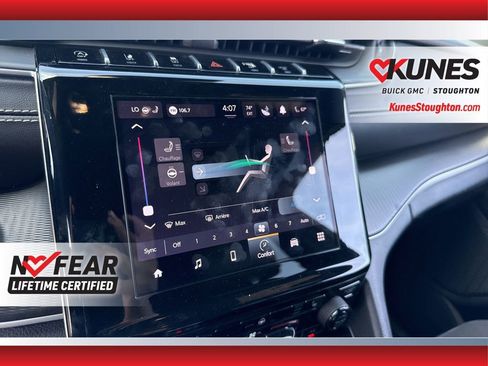 Used 2024 Jeep Grand Cherokee Altitude AWD/4WD image 33