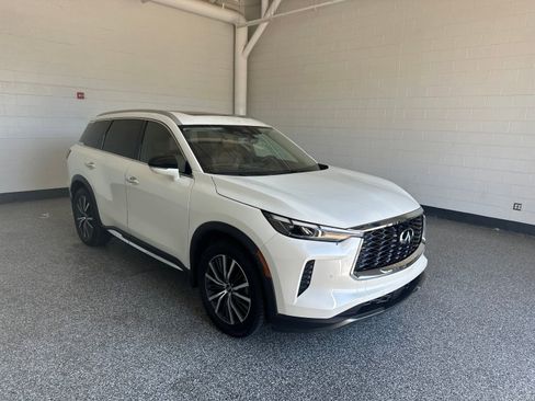 Certified 2023 INFINITI QX60 Sensory AWD/4WD image 4