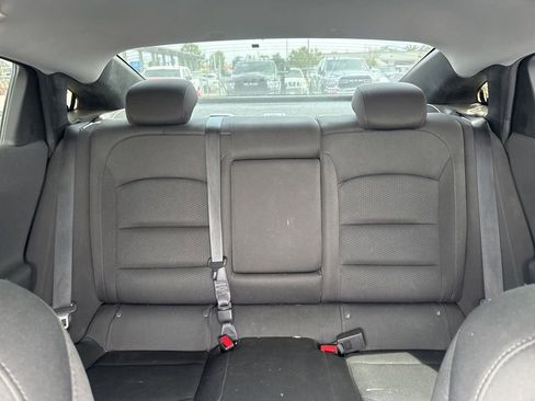 Used 2018 Chevrolet Malibu LT image 16