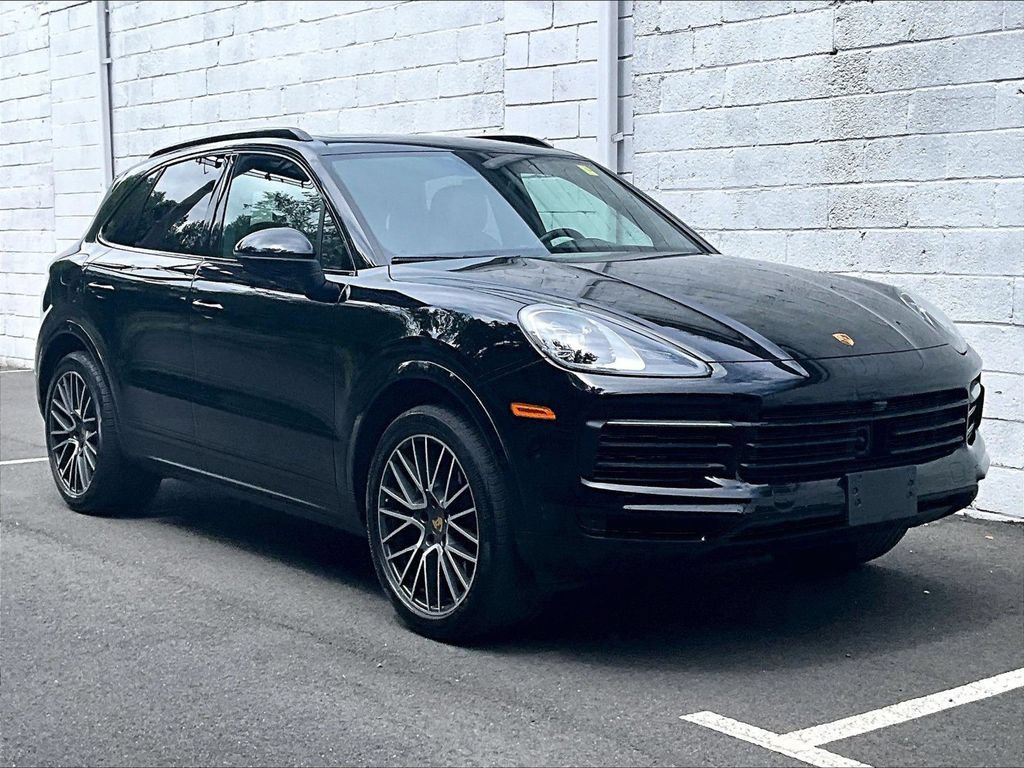 Certified 2023 Porsche Cayenne AWD/4WD image 7