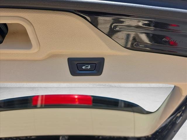 Used 2015 BMW X5 xDrive35i AWD/4WD image 13