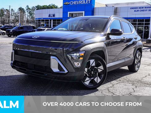 Used 2025 Hyundai Kona SEL image 2