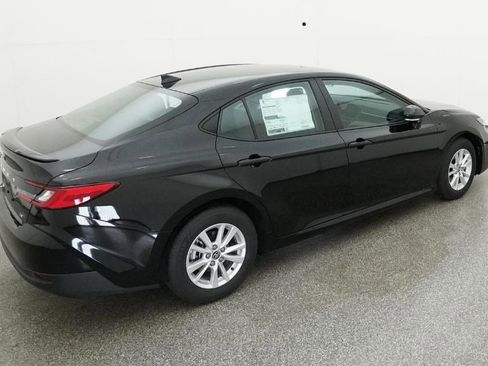 New 2026 Toyota Camry LE image 28