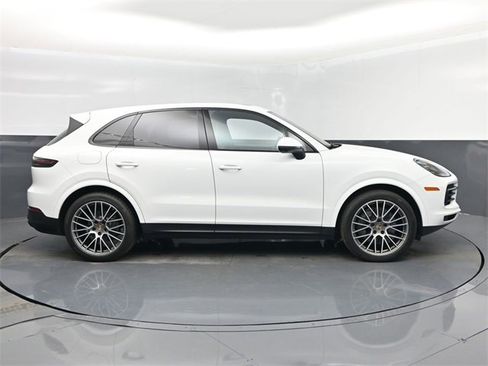 Used 2023 Porsche Cayenne S Platinum w/ Assistance Package image 49