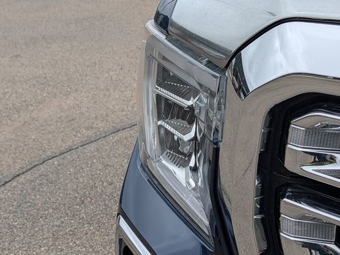 Used 2020 GMC Sierra 1500 SLT w/ SLT Convenience Package AWD/4WD image 3