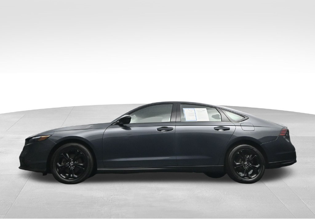 Used 2025 Honda Accord SE image 39