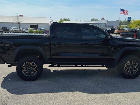 Used 2024 Chevrolet Colorado ZR2 w/ ZR2 Convenience Package III AWD/4WD image 5