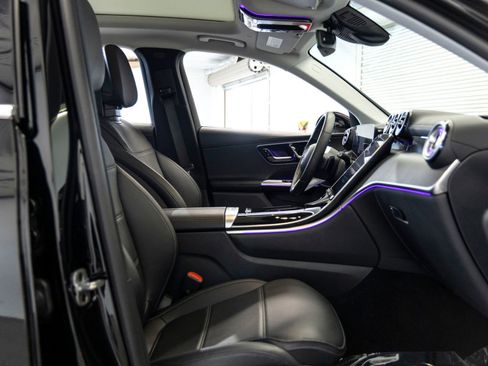 Used 2023 Mercedes-Benz GLC 300 4MATIC image 28