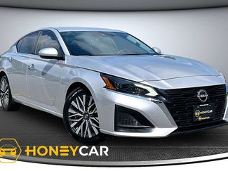 Used 2023 Nissan Altima 2.5 SV FWD video 1