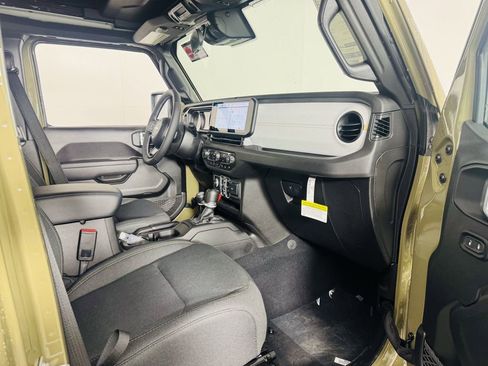 New 2025 Jeep Wrangler Sport S image 21