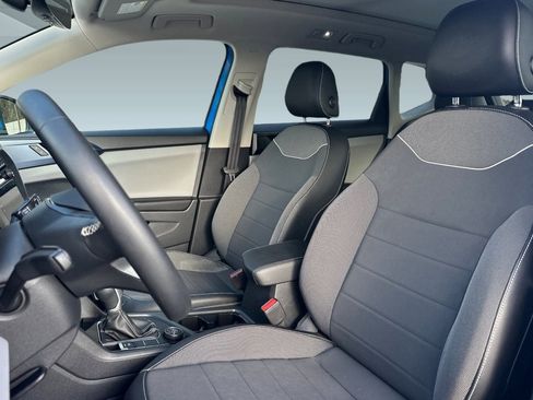 Used 2023 Volkswagen Taos SE w/ Panoramic Sunroof Package image 21