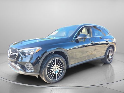 New 2026 Mercedes-Benz GLC 300 4MATIC image 4