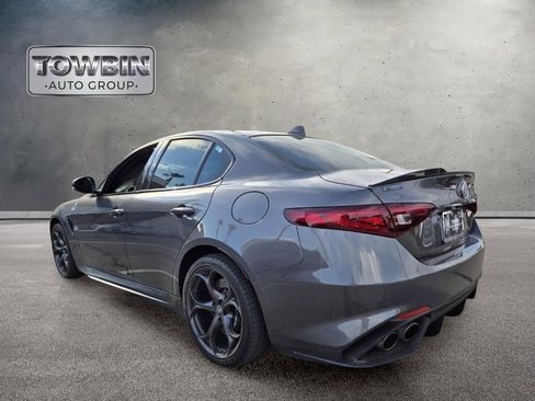 Used 2019 Alfa Romeo Giulia Quadrifoglio RWD image 6