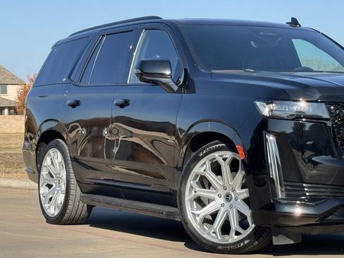 Used 2022 Cadillac Escalade Sport w/ Touring Package image 3
