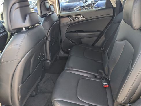 Certified 2023 Kia Sportage EX image 10
