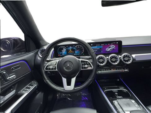 Used 2022 Mercedes-Benz GLB 250 image 33