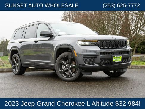 Used 2023 Jeep Grand Cherokee L Altitude image 31