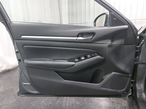 Used 2023 Nissan Altima 2.5 SV image 26