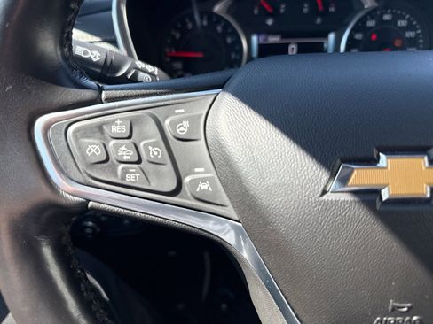 Used 2018 Chevrolet Equinox Premier w/ Infotainment II Package AWD/4WD image 20