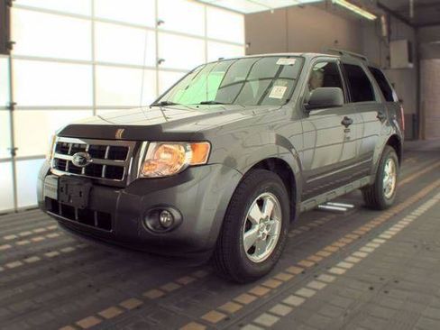 Used 2012 Ford Escape XLT FWD image 1