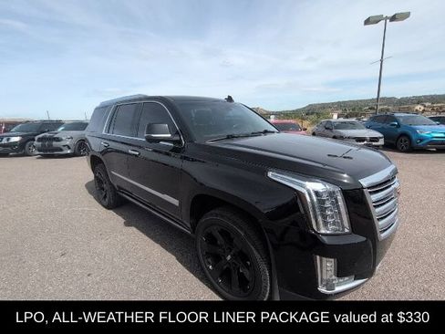 Used 2019 Cadillac Escalade Platinum AWD/4WD image 3