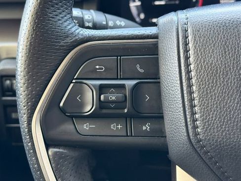 Used 2024 Toyota Tacoma TRD Sport AWD/4WD image 28