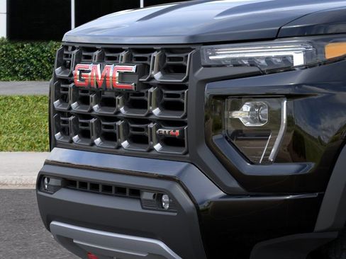 New 2026 GMC Canyon AT4 AWD/4WD image 13