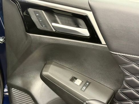 Used 2024 Mitsubishi Outlander SEL Black Edition image 25