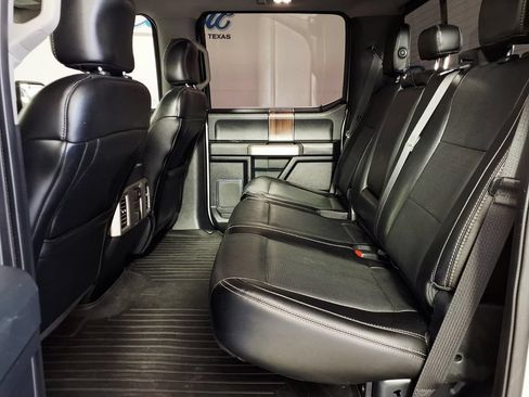 Used 2015 Ford F150 Lariat w/ Equipment Group 502A Luxury AWD/4WD image 9
