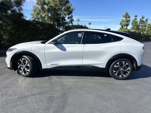 Used 2022 Ford Mustang Mach-E Premium image 3