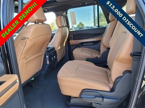 Used 2024 Ford Expedition Max Platinum image 5