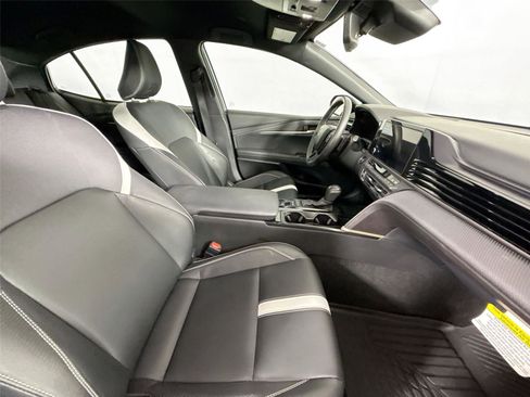Certified 2025 Toyota Camry SE w/ Convenience Package FWD image 43