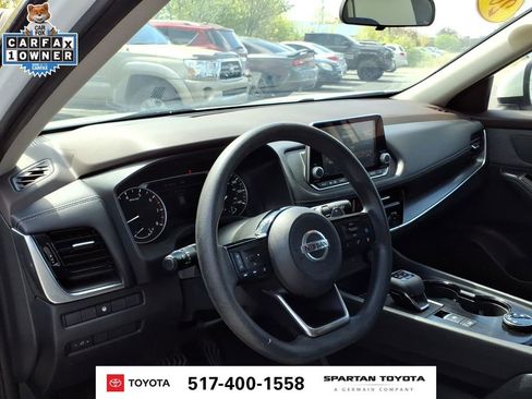 Used 2021 Nissan Rogue SV AWD/4WD image 13