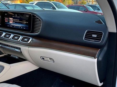 Used 2025 Mercedes-Benz GLE 350 4MATIC image 15