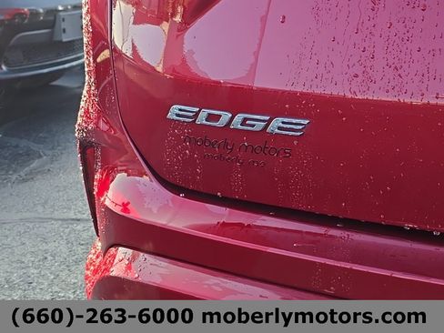 Used 2019 Ford Edge Titanium w/ Equipment Group 301A image 73