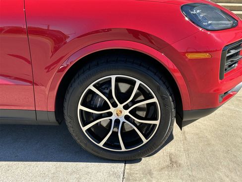 Certified 2024 Porsche Cayenne image 11