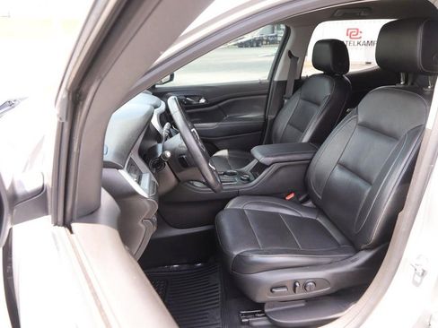 Used 2019 GMC Acadia SLT FWD image 9